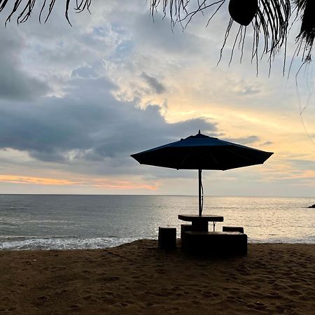 Hotel Coconut Bay Калутара Екстер'єр фото